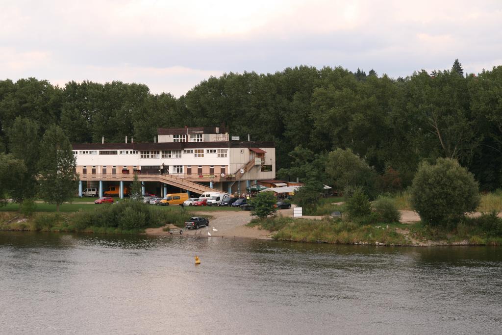 Hostel Boathouse Prag Exterior foto